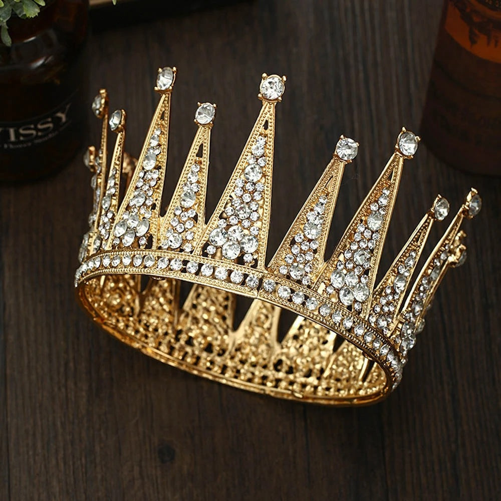 Glamorous Alloy Diamond Crown